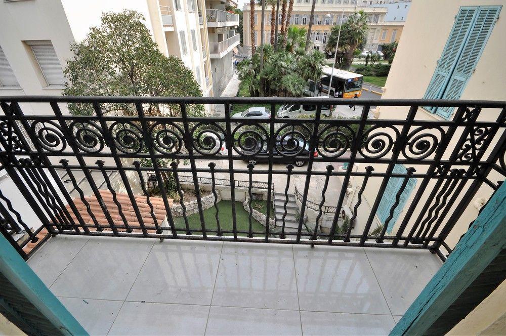 Hotel Carlone Nice Bagian luar foto