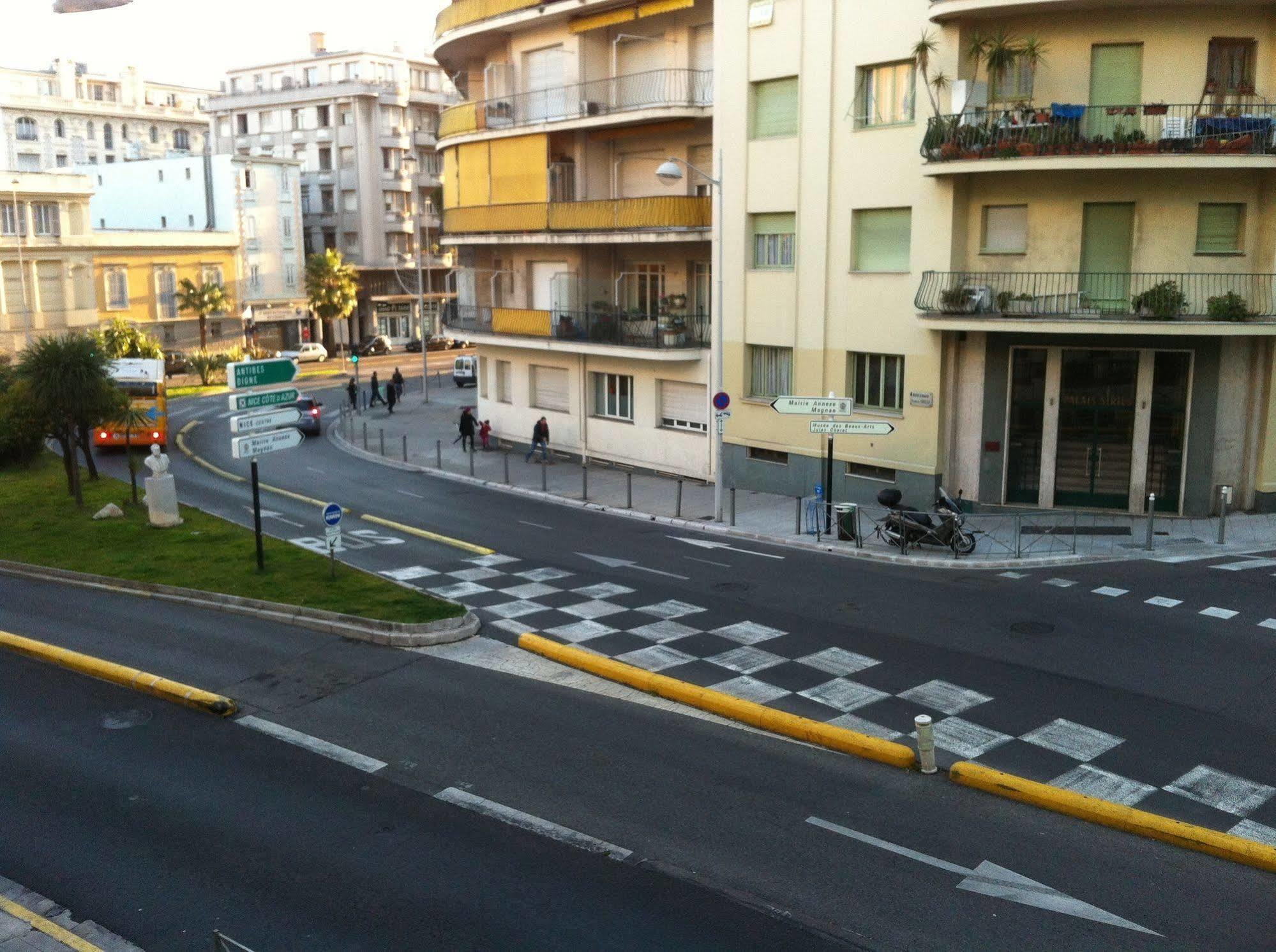 Hotel Carlone Nice Bagian luar foto