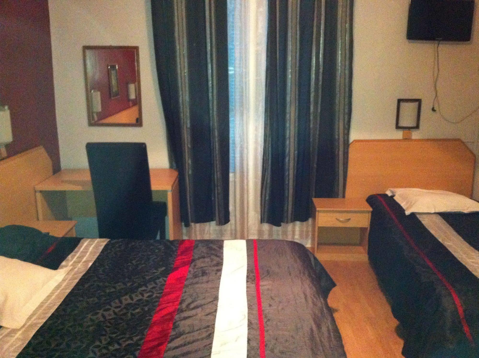 Hotel Carlone Nice Bagian luar foto